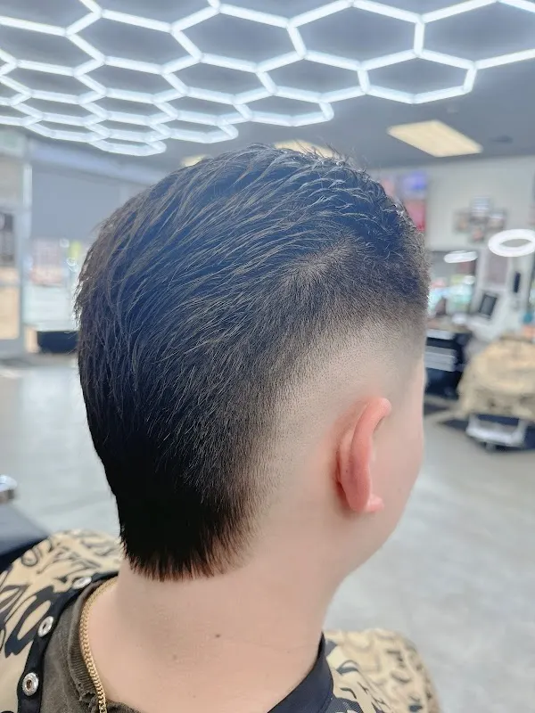 Meadowdale Barbershop (Walk-ins Only) — Barber shop in Lynnwood